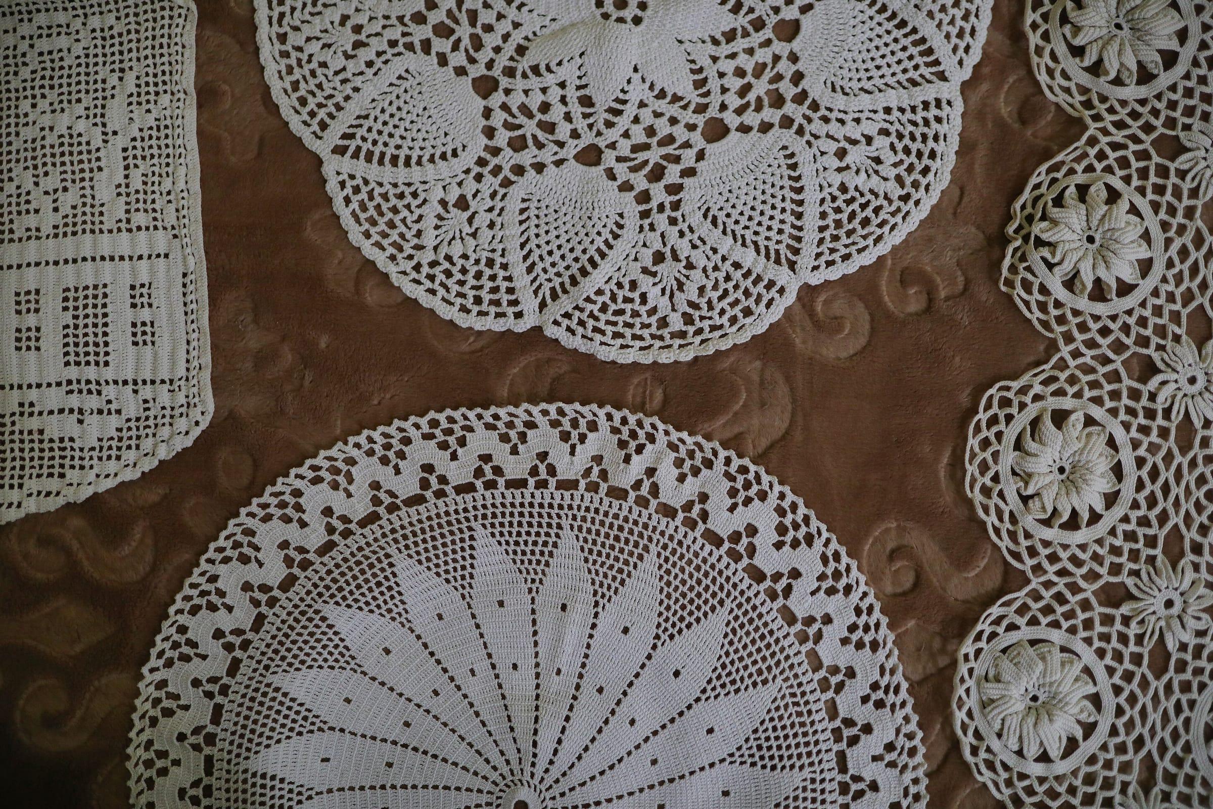 Crochet tablecloth details 01.jpg