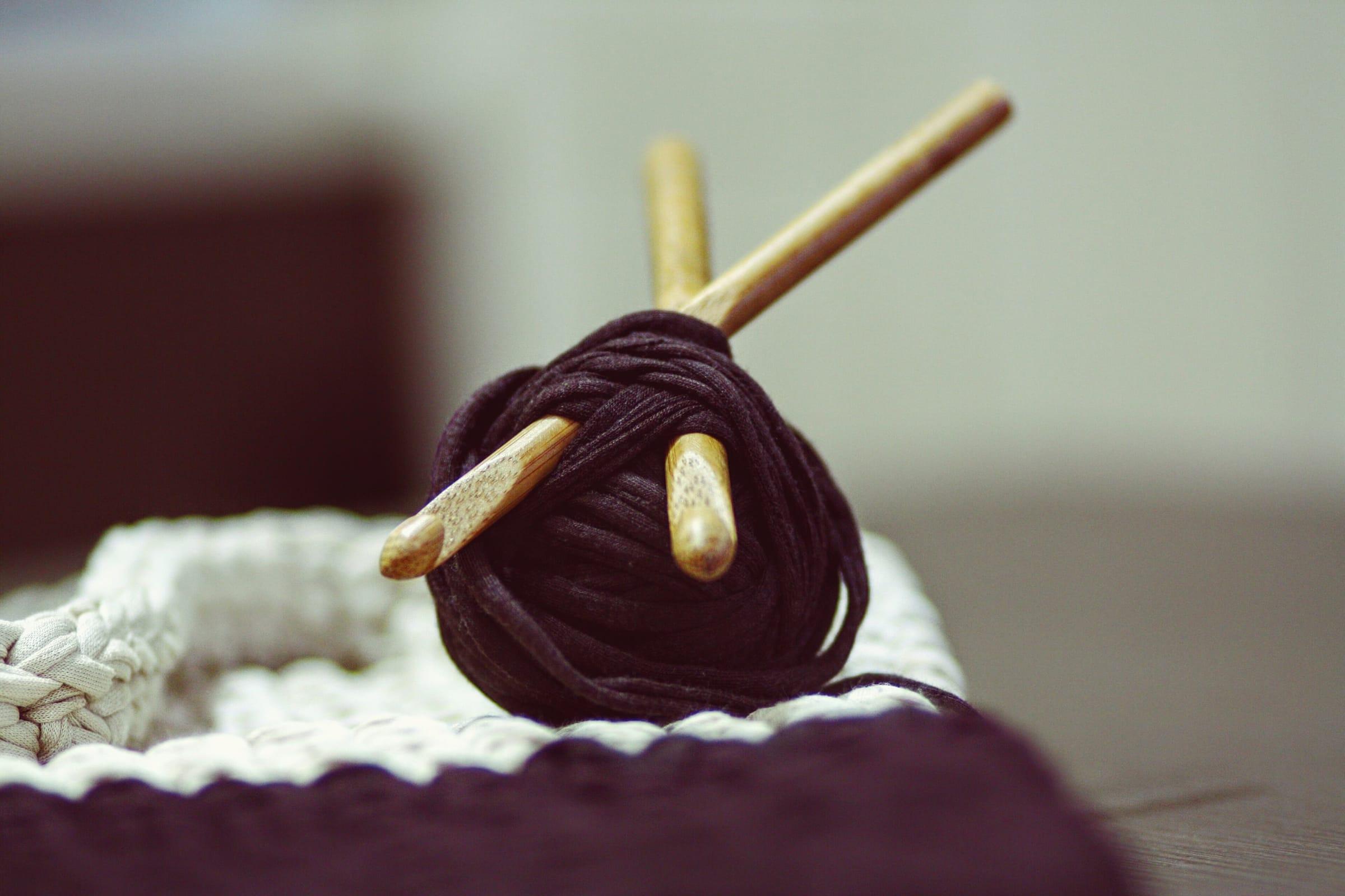 Knitting needles and yarn (Unsplash).jpg