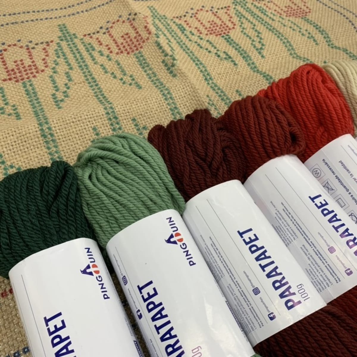 Kit de tapeçaria Arraiolo · Tulipas — foto 3