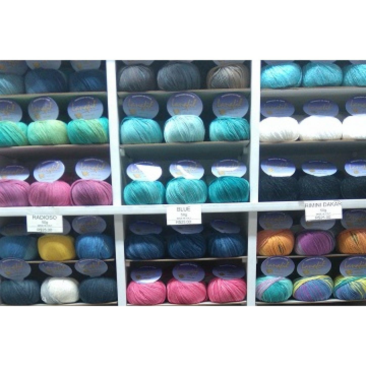 Prateleira de lãs importadas: merino, mistas e algodão egípcio